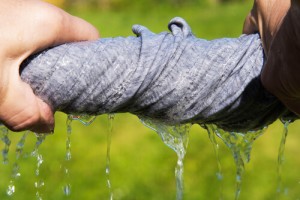 How to Transport Your Wet Laundry